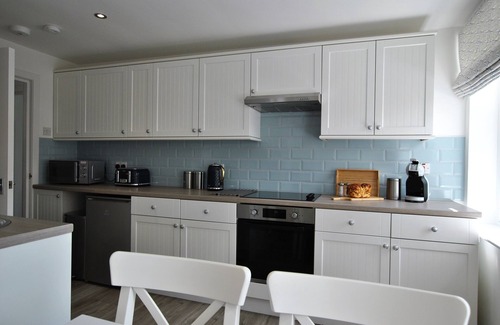 Anstruther Apartment | Murray's Neuk- stylish coastal apartment