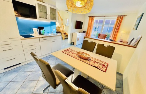 Warnemuende Apartment | Muschel, directly on the Alter Strom