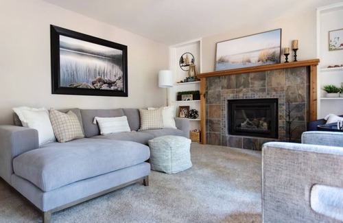Ponderosa Palisades House | Muse Mountain Retreat: Northstar, Squaw, Truckee