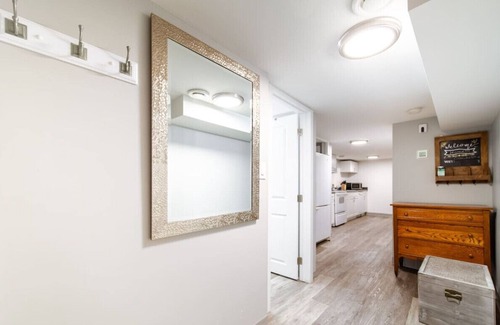 North Central Edmonton Condo | Muse Nook | DT | Walk to Stadium | 5 min to Rogers