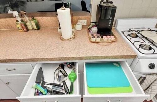 Greenway Plaza-Upper Kirby Apartment | Museum District 1BR | 2nd Floor Walk 2 Parks & Art