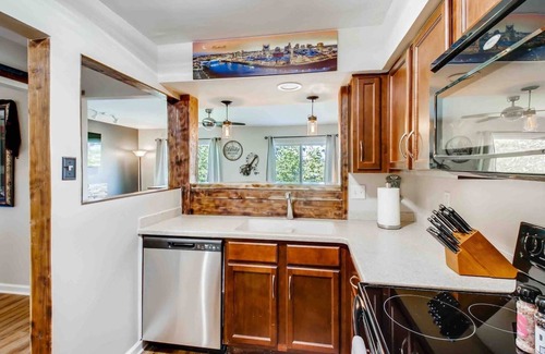 North Capitol Condo | Music City Living - 2BR/2BA Riverfront Paradise with FREE PARKING