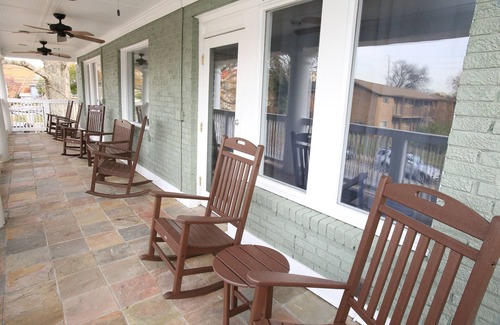 Edgehill House | Music City Mansion on Historic Music Row. Corp - Retreats & Large Groups