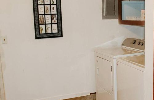 Muskogee House | Muskogee Guest FavoriteHuge YardCoffee Bar!