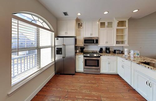 Gulf Shores House | Muskoka C