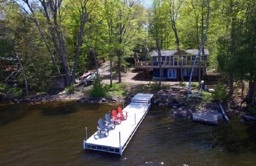 Windermere Cottage | Muskoka Gem with Sauna on Three Mile Lake