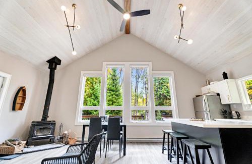 Huntsville Villa | Muskoka Waterfront Cottage with Canoes and Fire Pit