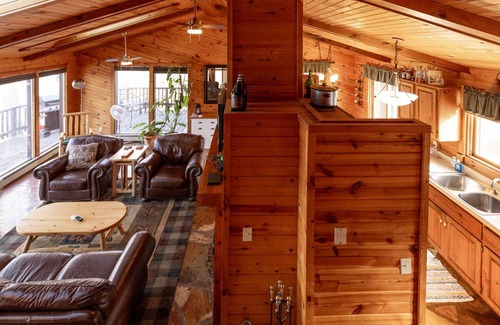 Stone Lake House | Musky Point Hideaway