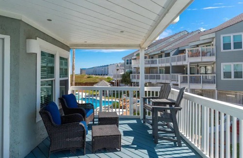 Port Aransas Condo | MUSTANG ISLAND POOLSIDE PARADISE - Boardwalk to beach, heated pool. hot tub!