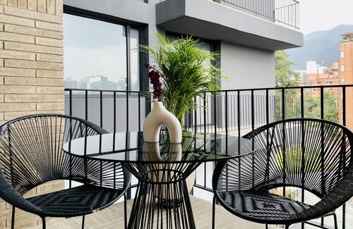 Zona Rosa Apartment | Muttuo by Wynwood House