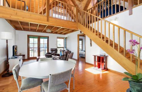 Malua Bay House | Muwarra Cottage Malua Bay