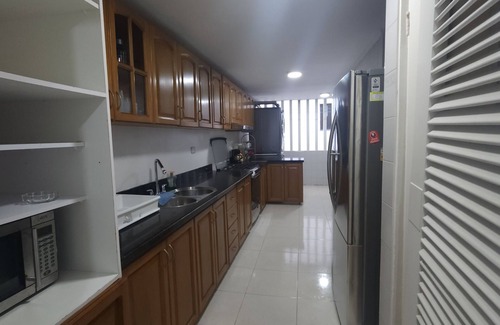 Bocachica House | Muy Amplio y Comodo Apartamento, Laguito. Frente al mar