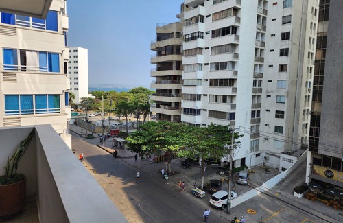 Bocachica House | Muy Amplio y Comodo Apartamento, Laguito. Frente al mar