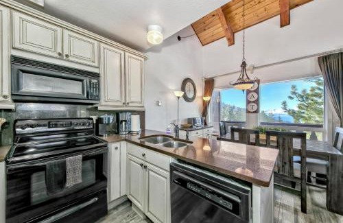 Tahoe Village House | Mv17 amazing lake view spacious ski cabin