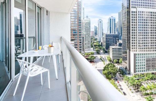 Downtown Miami Apartment | MVR - Luxury & Location at Icon Brickell