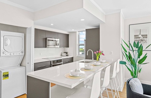 Coconut Grove Apartment | MVR - Steps from Miami-s Top Attractions