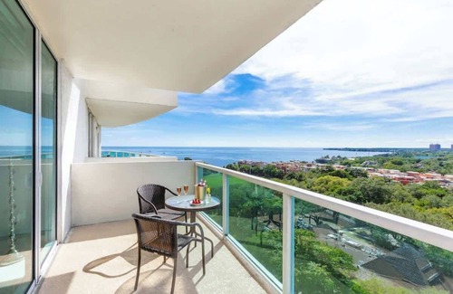 Coconut Grove Apartment | MVR-Stop Searching-This Stay Has It All