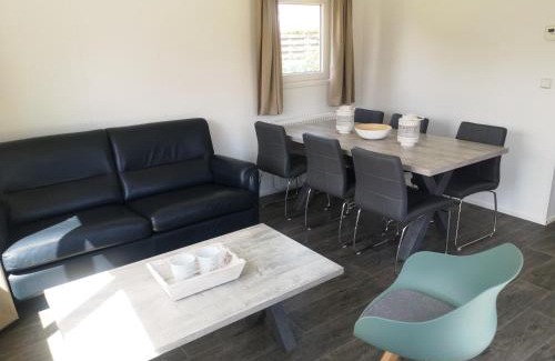 Meliskerke House | MW155 Chalet with garden in peaceful area