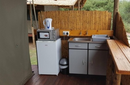 Kavimba Cabin | Mwandi View Lodge