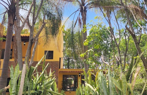 Ixtlahuacan de los Membrillos House | Charming room near Chapala