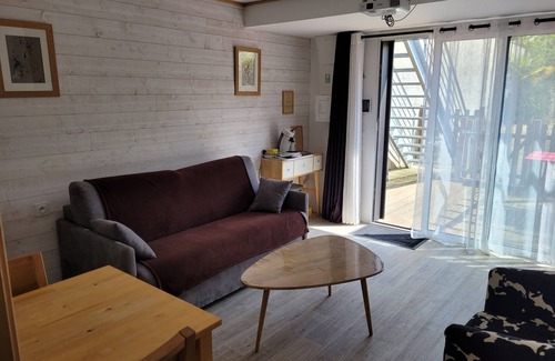 Monplaisir Apartment | My campaign in the city! WIFI