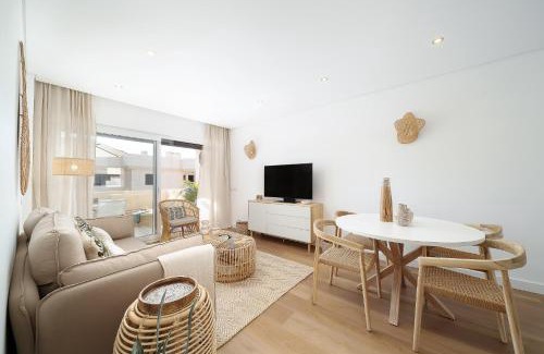 Ameijeira Apartment | My dreamy beach house . Wi-fi . Pool . Welcome!