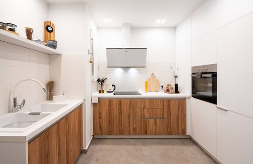 Petralona Apartment | My Happy Greek Home
