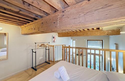 Croix Rousse Apartment | My home Dumont - Outdoor terrace - Fan