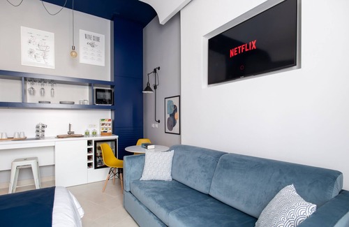 Naples City Centre Cabin | My Lodge Italy - Via Duomo 305 - Naples