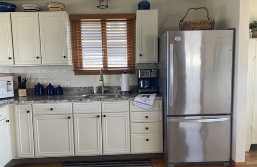 Charlestown Cottage | My Piece of Heaven Sun-Fri rentals Cancellation 8/10-8/15 ocean/pond view