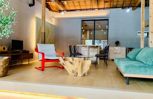 Tonosho Villa | My Place 小豆島 1日1組限定 海近の贅沢ステイ 2025年フルリノベ 洗練モダンデザイン 最大8名 一棟貸切