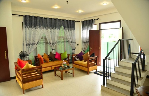 Hikkaduwa Villa | My property is a Privet Villa and it has 5 Beds rooms with All Air condition an