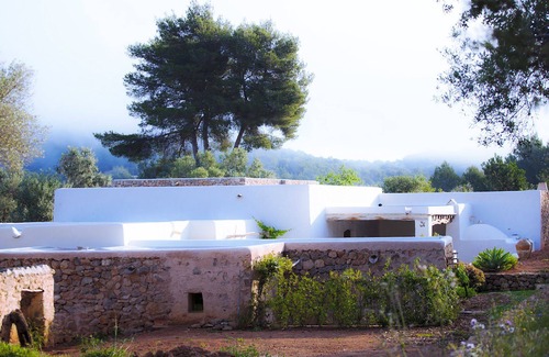Santa Eulalia del Rio Villa | My Rental Homes - Villa Cave with private garden pool and air conditioning