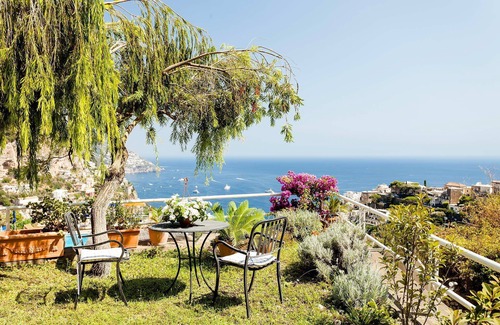 Positano House | My Rental Homes - Casa Dorothea 1 with shared pool, terrace, garden and sea view