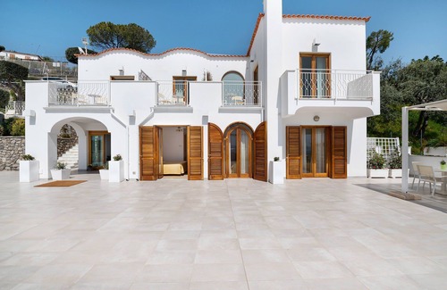 Sirenuse Villa | My Rental Homes - Relais Nike with sea view, private pool and jacuzzi