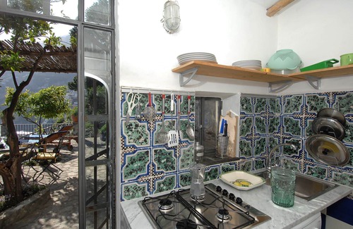 Positano City Centre Apartment | My Rental Homes - Romantic Tower with shared pool, terrace and sea view