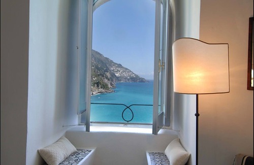 Positano City Centre Apartment | My Rental Homes - Romantic Tower with shared pool, terrace and sea view