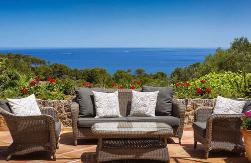 Banyalbufar Villa | My Rental Homes | Villa Welcome with heated pool and garden