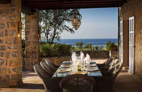 Banyalbufar Villa | My Rental Homes | Villa Mallorca with heated pool and garden