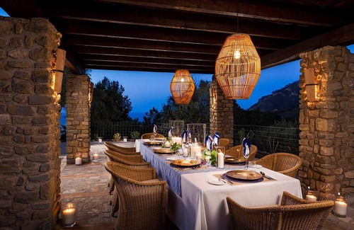 Banyalbufar Villa | My Rental Homes | Villa Carlos with sea view and heated pool