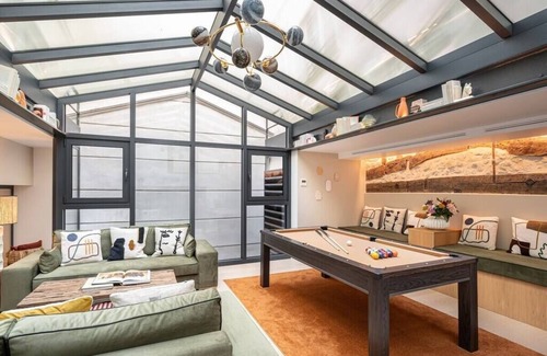 Porte-Saint-Martin Apartment | My Skydome in Paris S