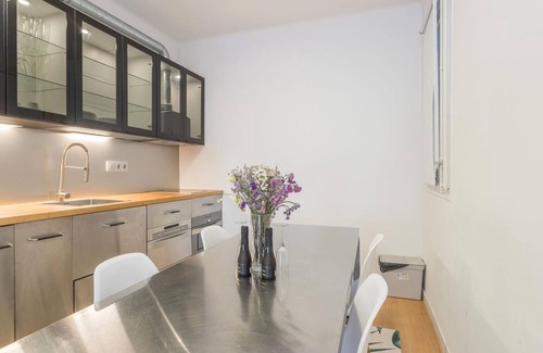 El Putget i Farro Apartment | My Space Barcelona 2-bedroom apartment in an upper area for temporary rentals