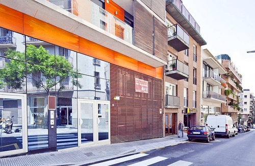 Sant Gervasi Apartment | My Space Barcelona 6 Apart. for 36 people with terraces and optional parking