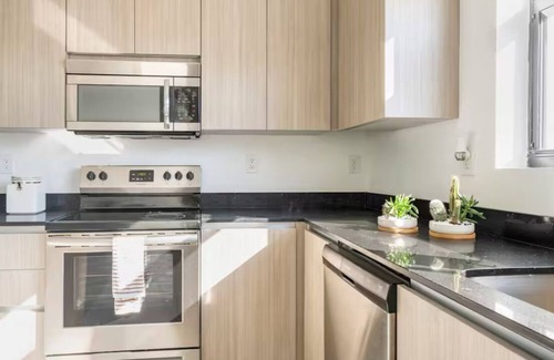 Miramar House | My Sunshine-Spacious 3BD 2.5 BA Home-Free-Parking-Mins to HardRock & FLL Airport