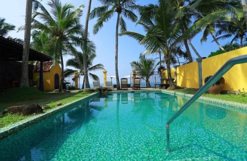Thiranagama Villa | My Villa is a Highly privet For you and Entire Villa for your Holiday