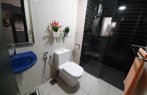 Cyberjaya Apartment | MyCozySOHO with Excellent Swimming Pool View