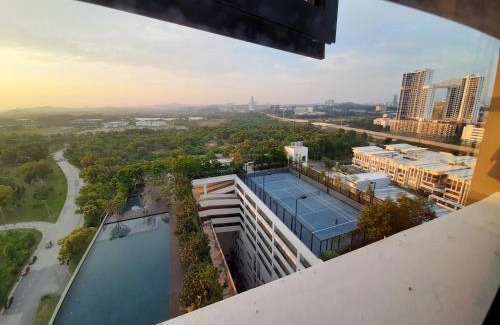 Cyberjaya Apartment | MyCozySOHO with Excellent Swimming Pool View