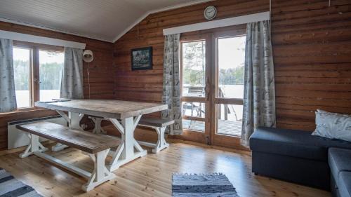 Pohja Ski Chalet | Myllyjärven mökki