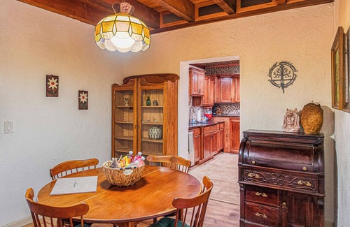 Cornville House | Myrinn-Hobbit Cottage on the Creek! Storybook Stay