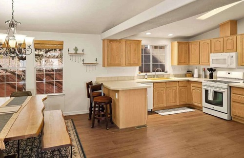 Clarkdale House | Myrinn – Red Rock View & Game Room Peaceful Escape